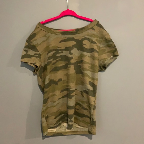 camouflage rue 21 crop top - Picture 1 of 2